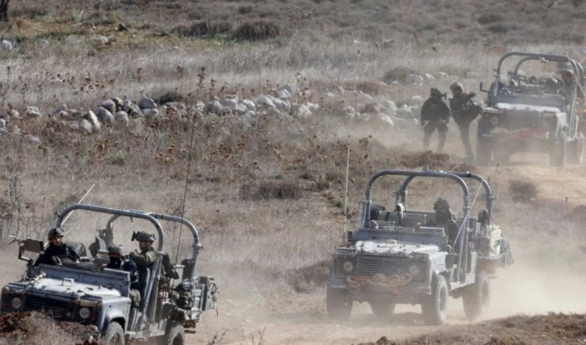 Una patrulla israelí avanza hacia la zona rural de Daraa (Foto: Redes Sociales)