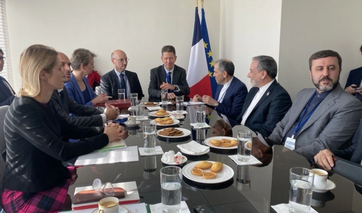 Irán y potencias europeas seguirán diálogo para evitar sanciones ONU Irán y potencias europeas seguirán diálogo para evitar sanciones ONU