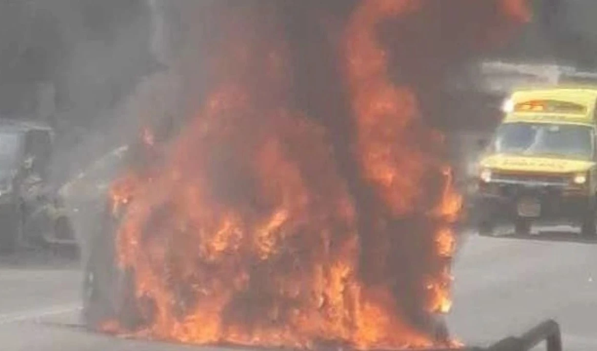 La explosión causó heridos, pero aún no se conocen más detalles. (Foto: Redes sociales)