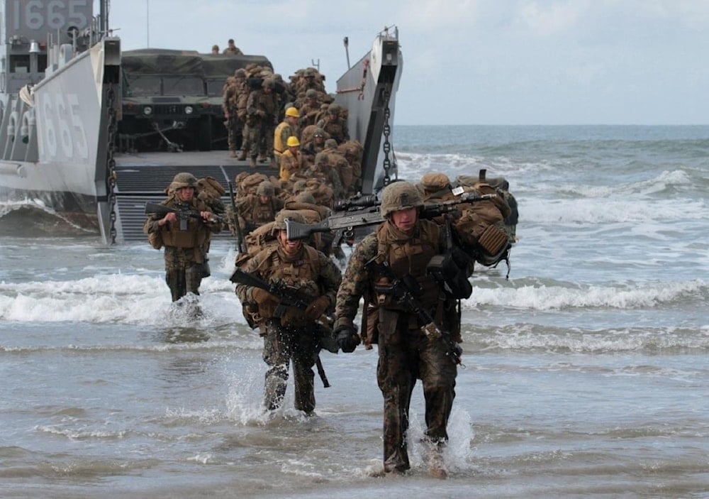EE. UU. mantiene un despliegue militar en el Caribe con la excusa de combatir el narcotráfico. 
