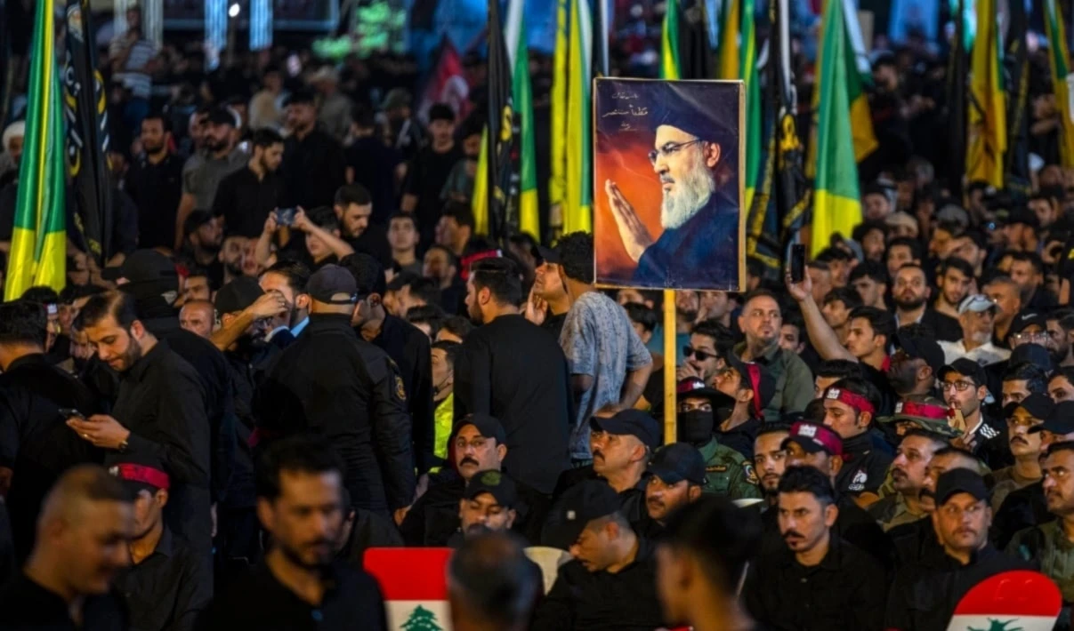Las masas de la resistencia conmemoran el martirio del Sayyed Hassan Nasrallah y Sayyed Hashem Safieddine