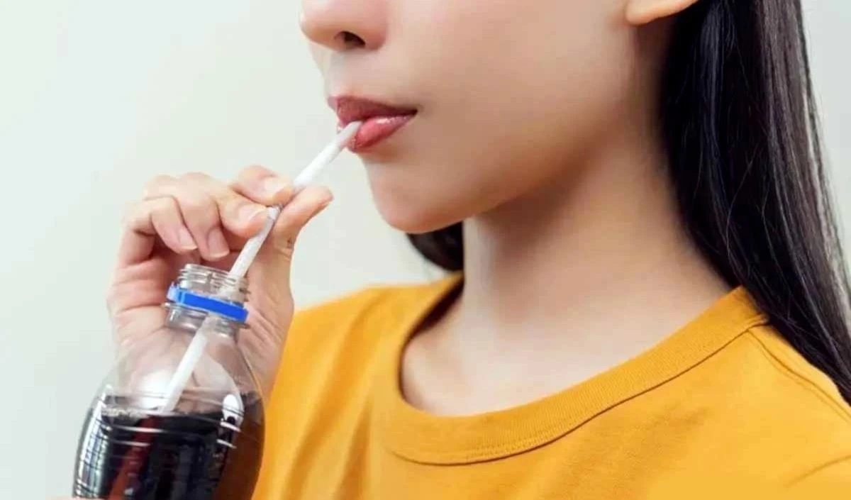 Refrescos y tu microbiota: Impacto oculto en depresión