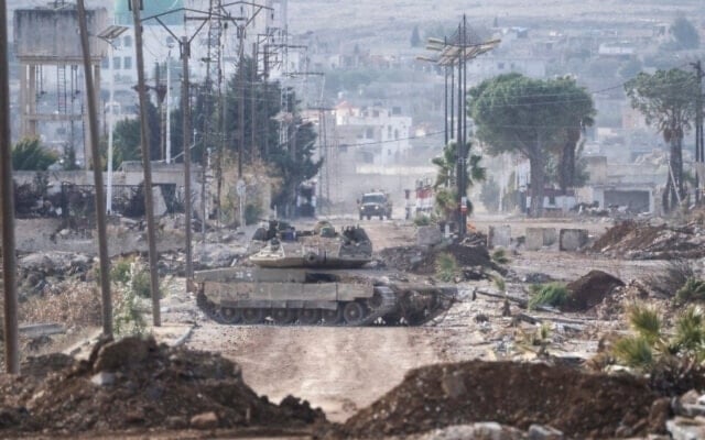 “Israel” mantiene ataques e incursiones en el territorio sirio con el objetivo de debilitar a grupos armados hostiles.