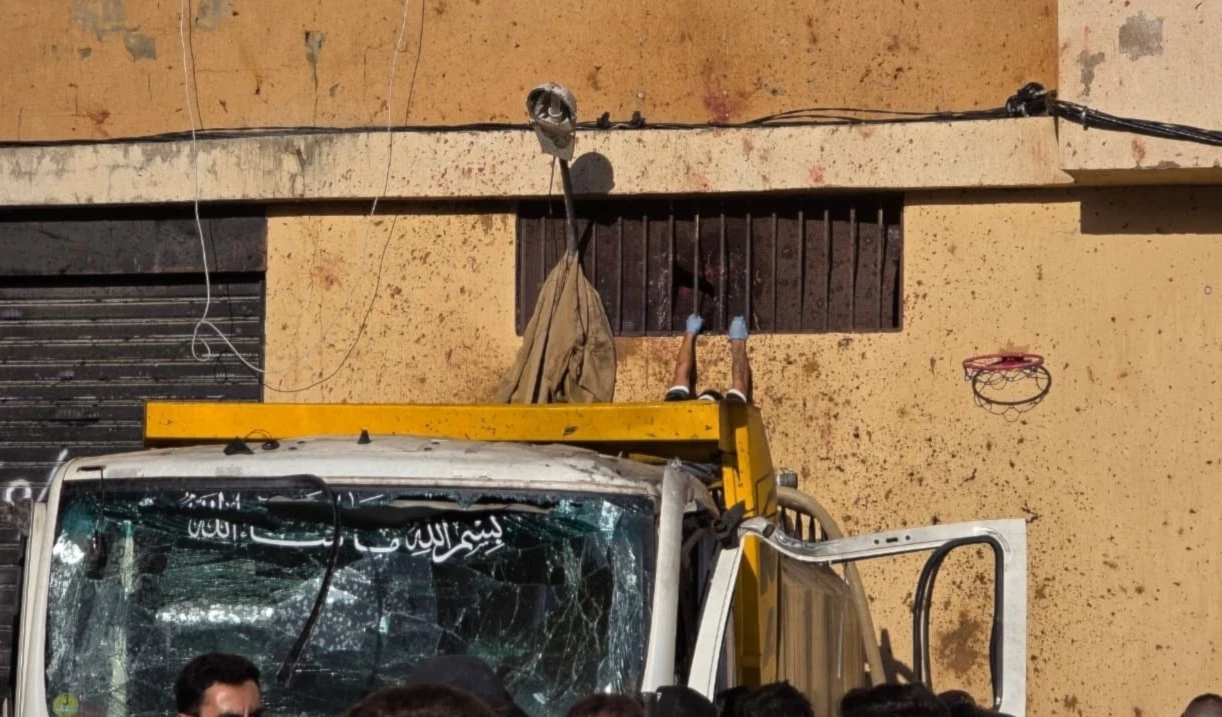 Las continuas violaciones israelíes amenazan con escalar hacia un conflicto más amplio. Las continuas violaciones israelíes amenazan con escalar hacia un conflicto más amplio.