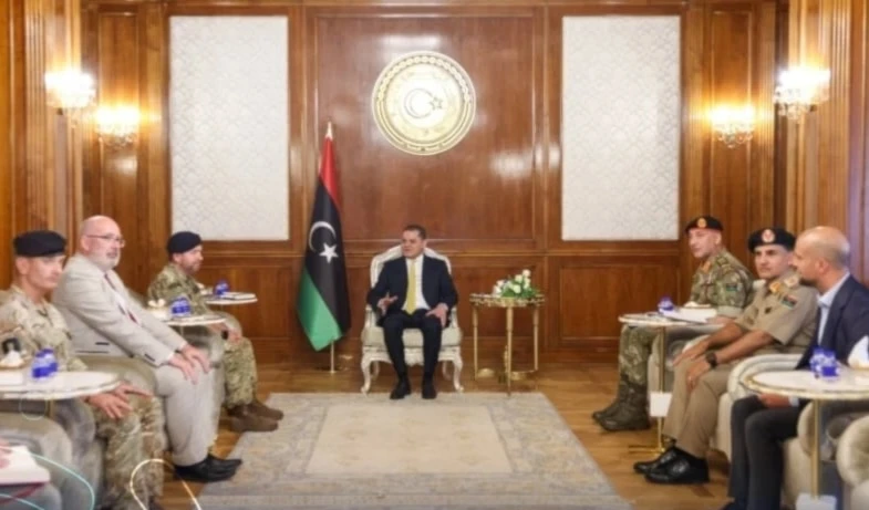 Libia y Reino Unido abordan fortalecer cooperación militar