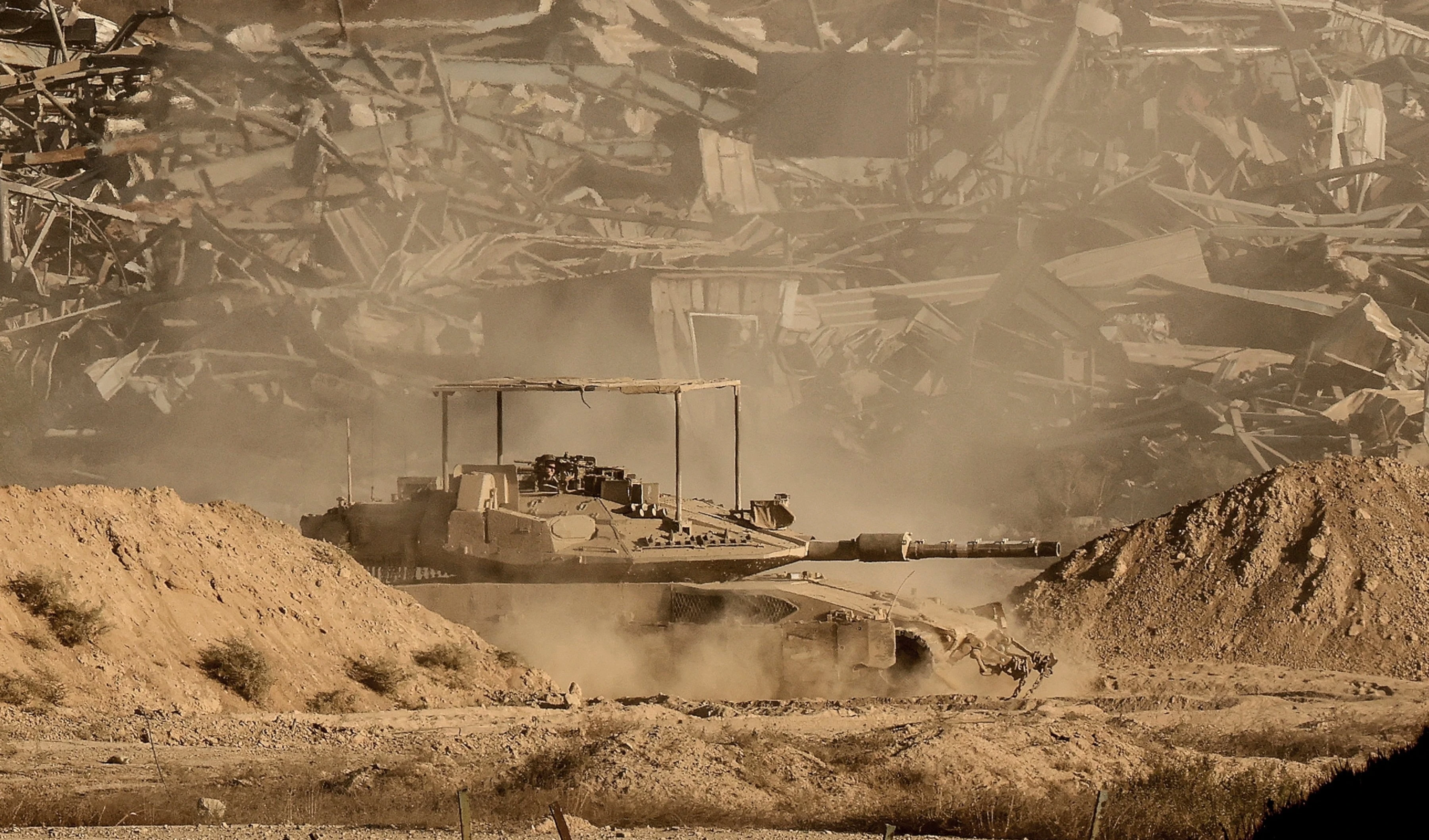 Exjefe de Seguridad israelí cuestiona eficacia de ofensiva en Gaza (Foto: AFP)