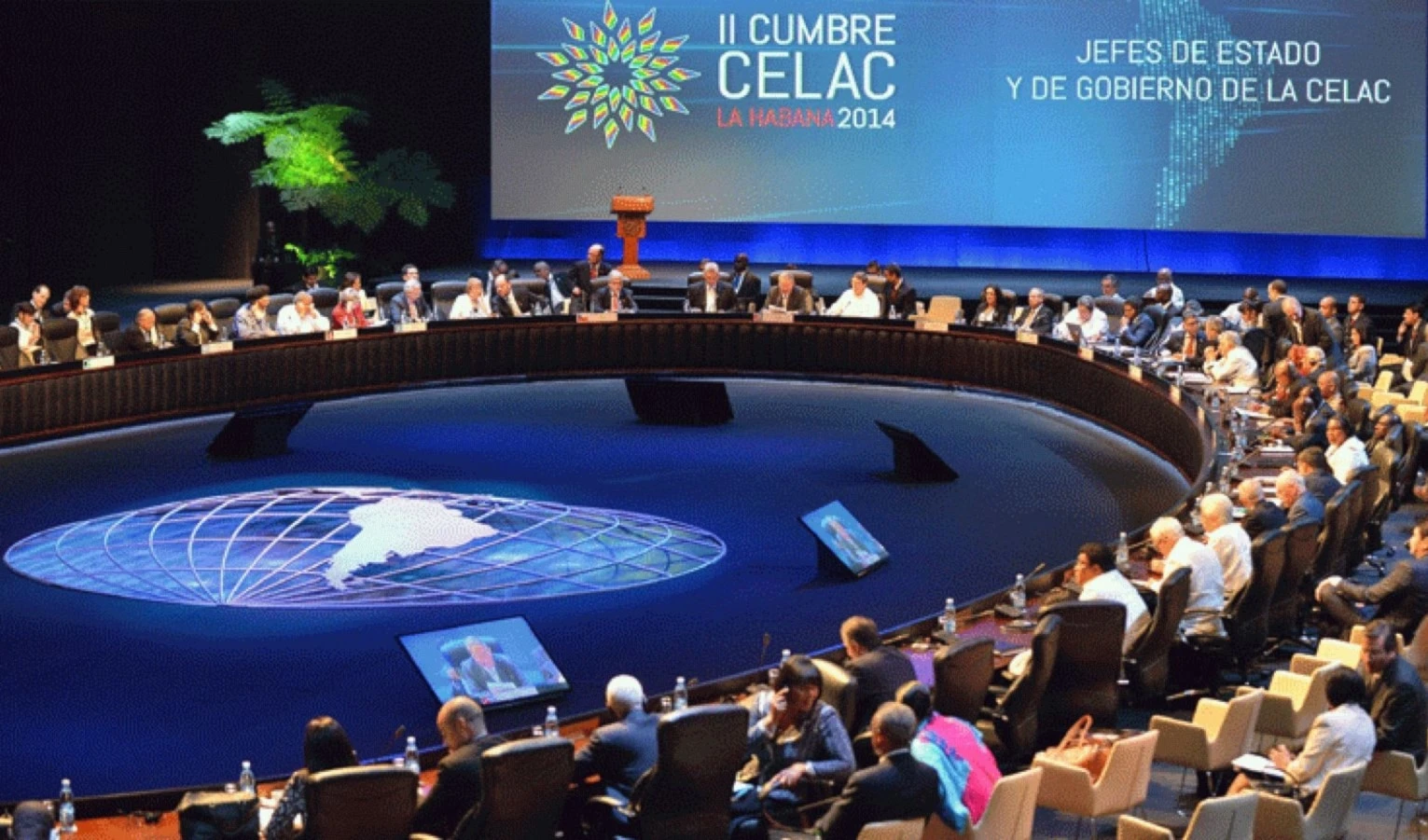 Durante la II Cumbre de la Celac, en enero de 2014, los jefes de Estado y de Gobierno de los 33 países suscribieron en La Habana la Proclama de América Latina y el Caribe como Zona de Paz.