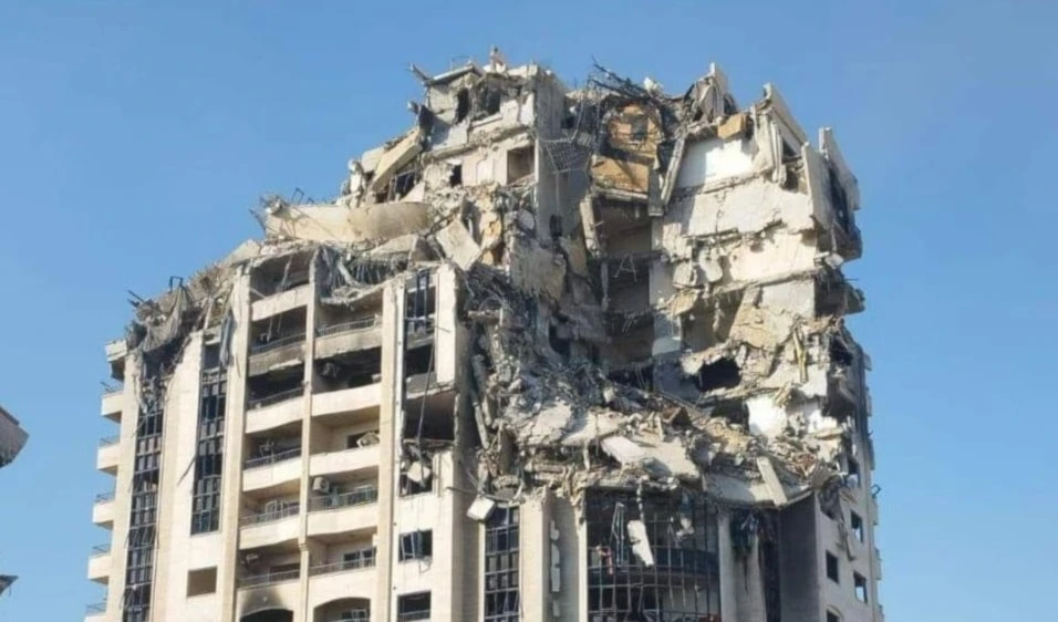 Cazas israelíes bombardearon la torre Mushtaha, al oeste de la ciudad de Gaza, y causaron varios heridos.