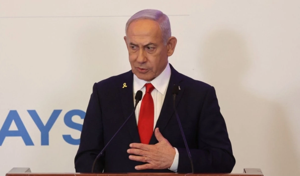 Netanyahu atacó a Egipto tras condenar sus dichos sobre el desplazamiento de palestinos de Gaza, en medio de tensiones por el cruce de Rafah.