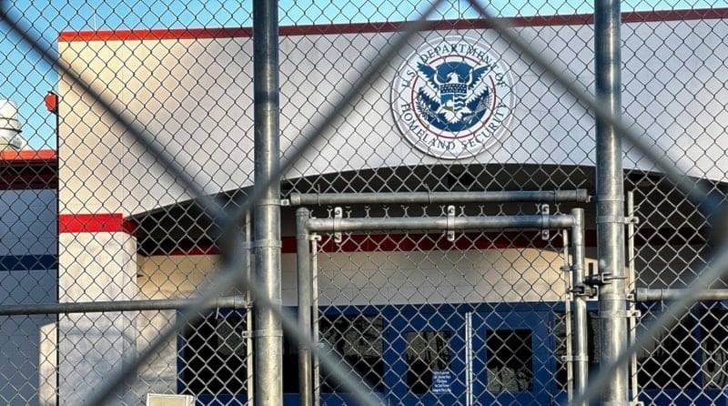 14 migrantes mueren bajo custodia del ICE en era Trump