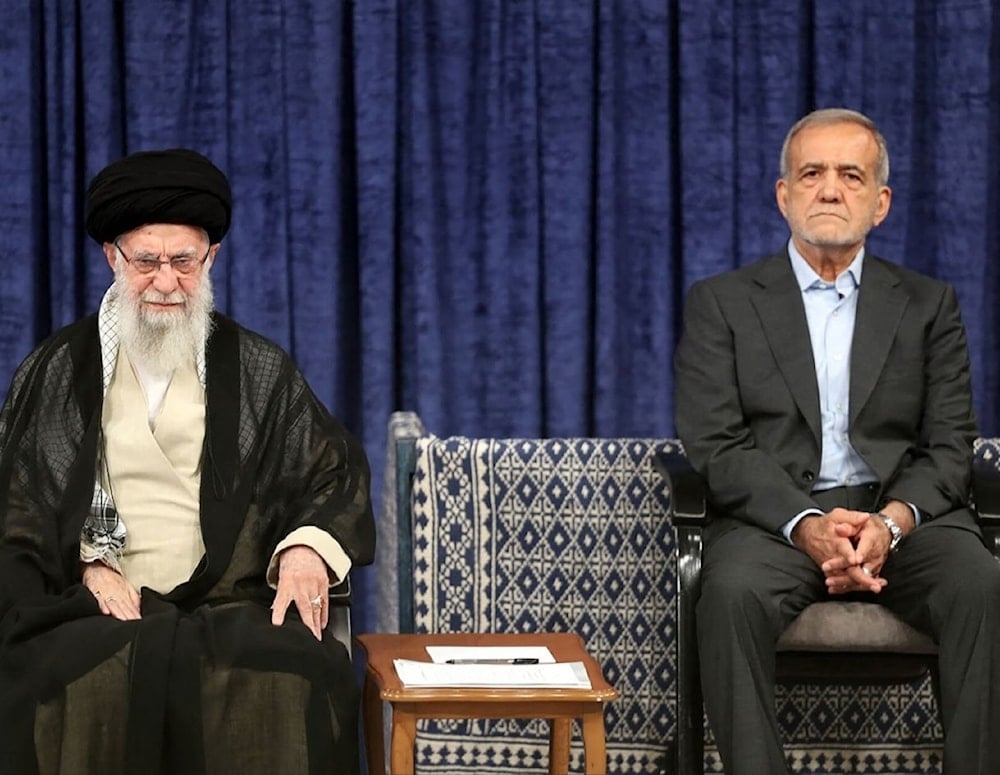 Khamenei destaca visita de Pezeshkian a China como un éxito