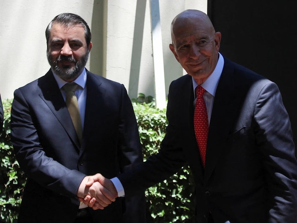 El enviado estadounidense Tom Barrack y el ministro de Exteriores sirio Asaad al-Shaibani en Siria. (Foto: Agencias)